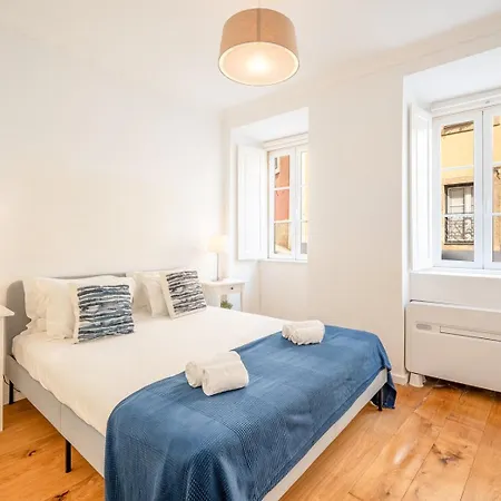 Guestready - Glorious Near Miradouro Da Graca Apartament Lizbona